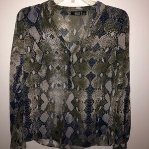 a.n.a snake skin quarter button blouse